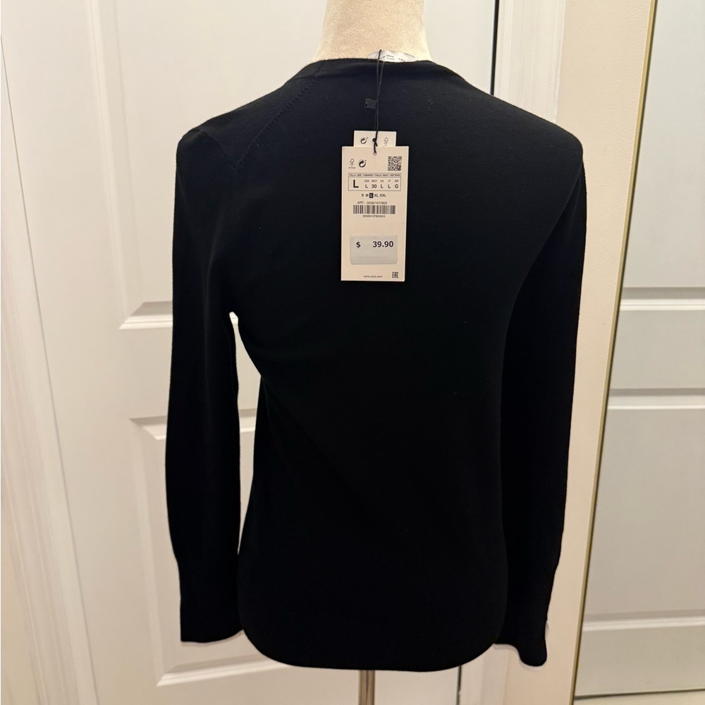 ZARA BLACK KNIT LONG SLEEVE SWEATER WHITE TRIM SLEEVES LARGE NWT - Picture 2 of 11